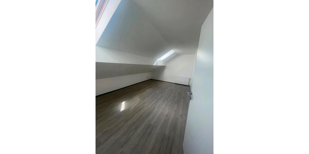 Mehrfamilienhaus, Wohnhaus Saarwellingen - 10 Zimmer, 300 m&sup2;, 350.000&euro; | Angebot:25588634