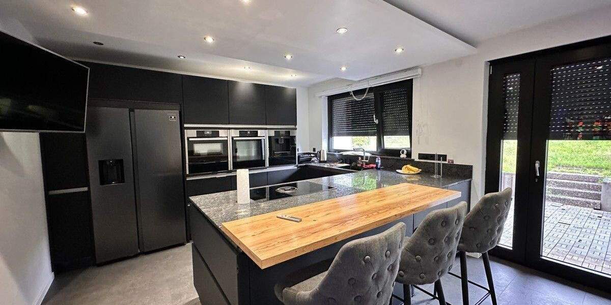 Mehrfamilienhaus, Wohnhaus Püttlingen - 7 Zimmer, 211 m&sup2;, 479.000&euro; | Angebot:25736186