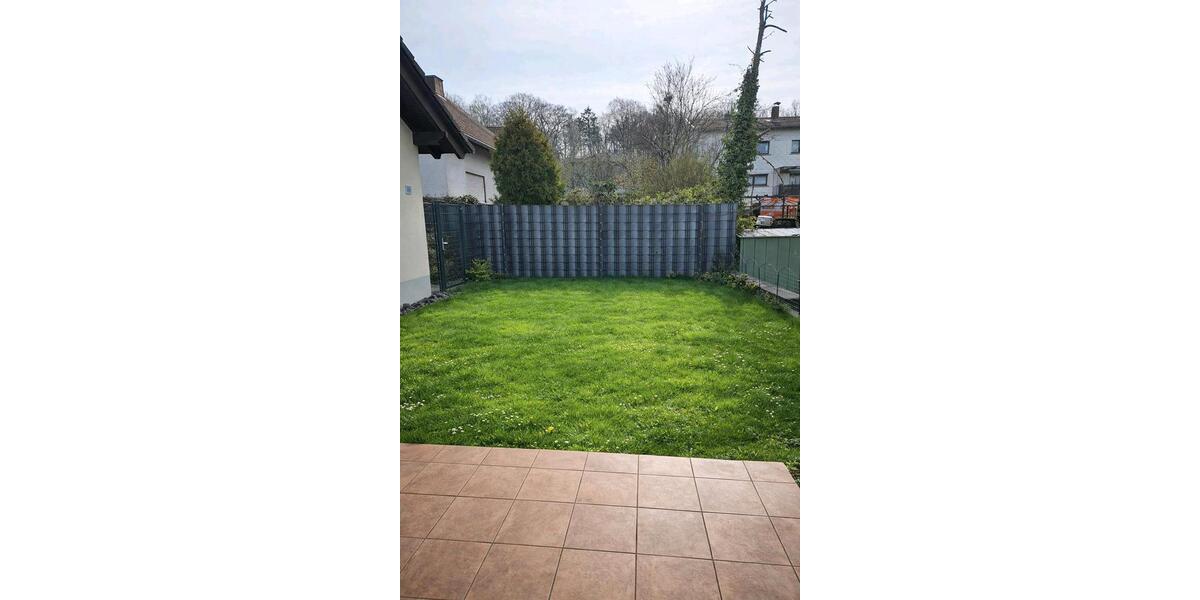 Etagenwohnung Merchweiler - 4 Zimmer, 105 m&sup2;, 990&euro; | Angebot:25883537