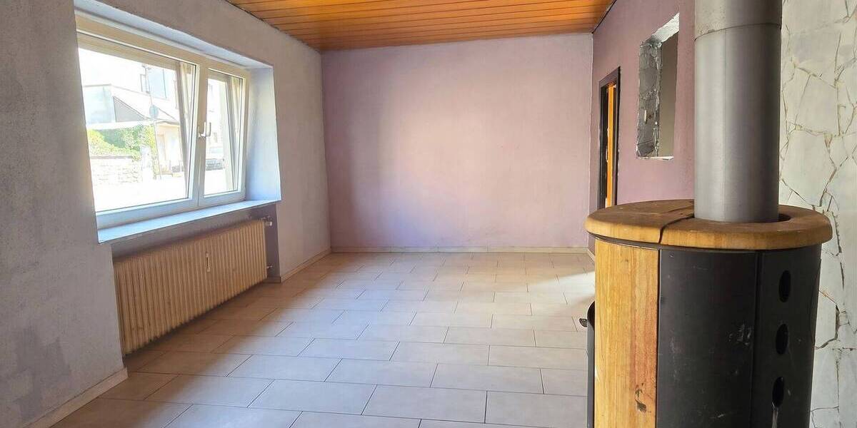 Reihenendhaus Zweibrücken / Mittelbach Mittelbach - 8 Zimmer, 180 m&sup2;, 159.000&euro; | Angebot:26411464