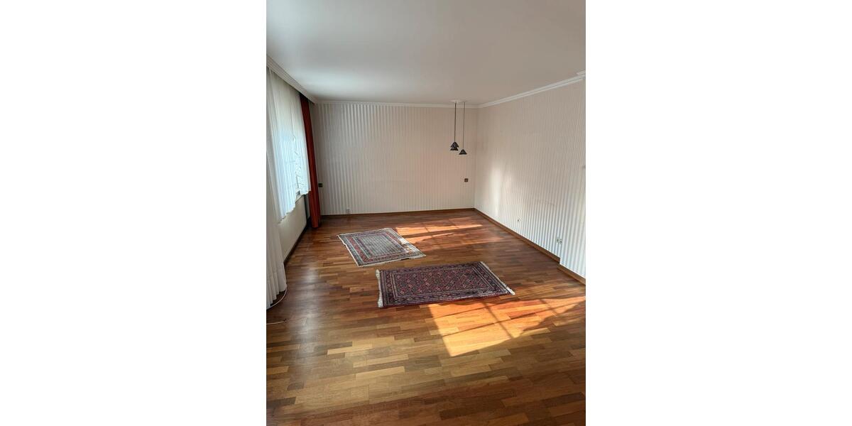 Erdgeschoßwohnung Schwalbach - 2 Zimmer, 110 m&sup2;, 980&euro; | Angebot:25436097
