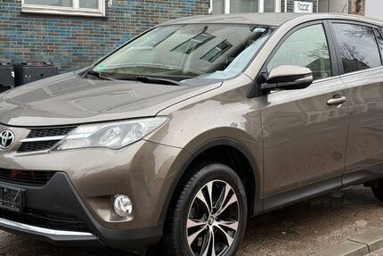 Toyota RAV 4 96.700 km 18.900 &euro; Saarbrücken - Burbach 66115