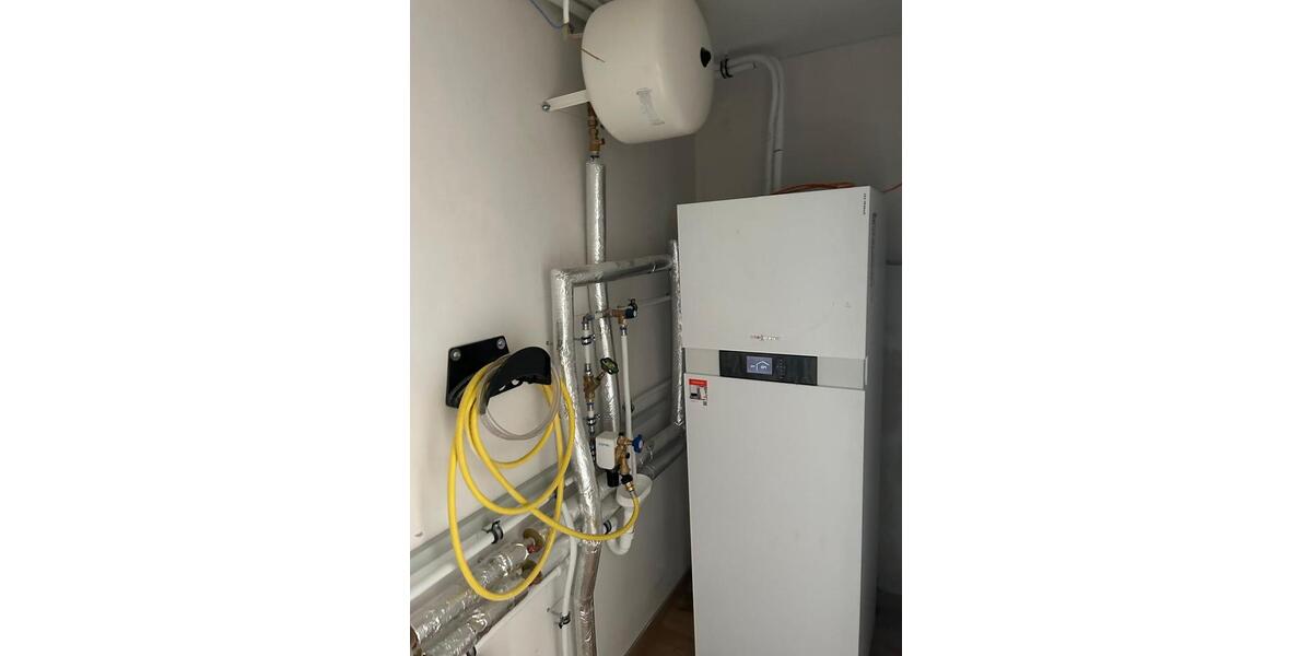 Etagenwohnung Neunkirchen Heinitz - 2 Zimmer, 75 m&sup2;, 990&euro; | Angebot:24101090