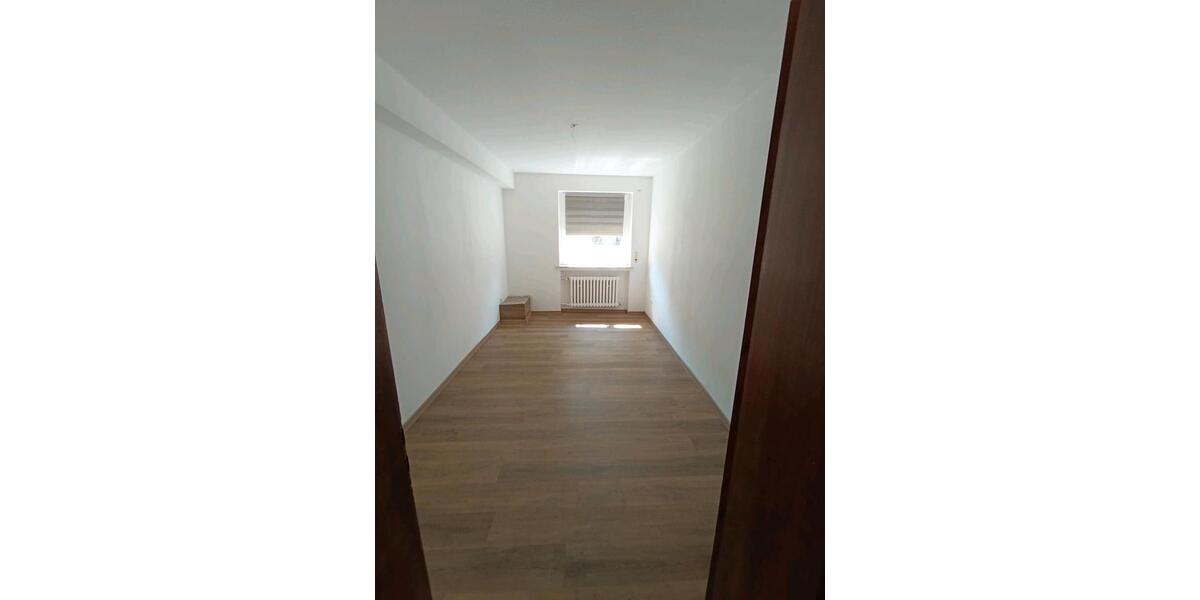 Erdgeschoßwohnung Überherrn - 4 Zimmer, 100 m&sup2;, 750&euro; | Angebot:25420798