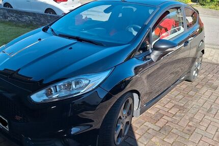 Ford Fiesta 172.000 km 8.700 &euro; Friedrichsthal 66299
