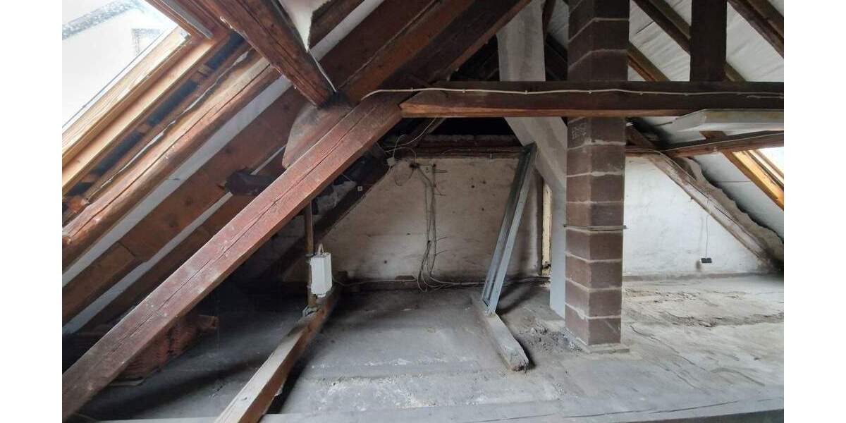 Einfamilienhaus Mandelbachtal Heckendalheim - 5 Zimmer, 130 m&sup2;, 127.000&euro; | Angebot:25730148