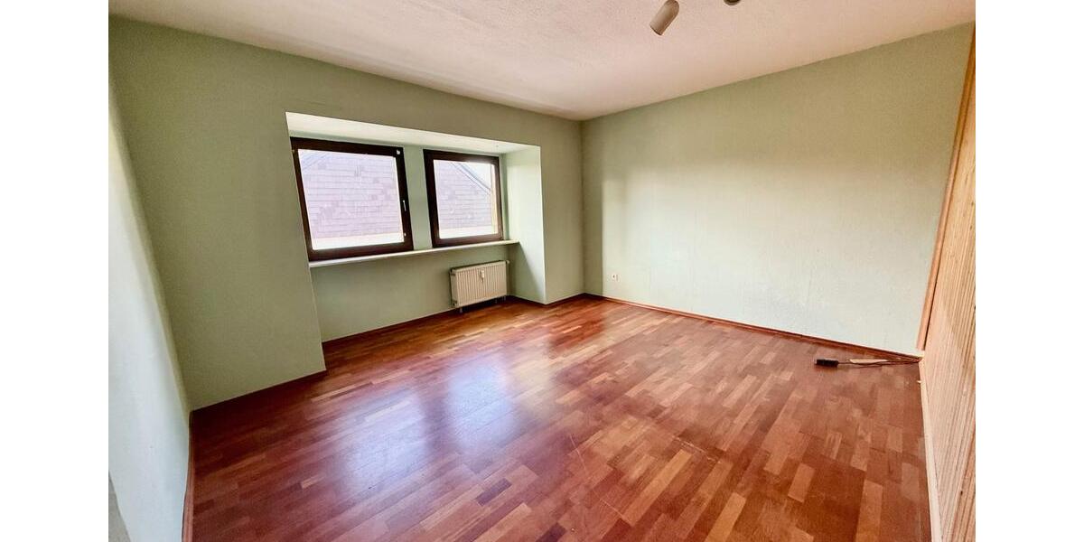 Etagenwohnung Saarbrücken Malstatt - 3 Zimmer, 86 m&sup2;, 890&euro; | Angebot:25648445
