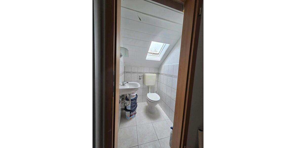 Dachgeschoßwohnung Nalbach - 2 Zimmer, 50 m&sup2;, 500&euro; | Angebot:25549562