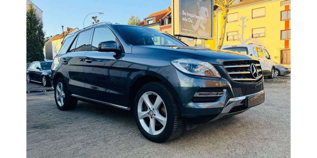 Mercedes-Benz ML 350 219.000 km 17.200 &euro; Saarbrücken 66115