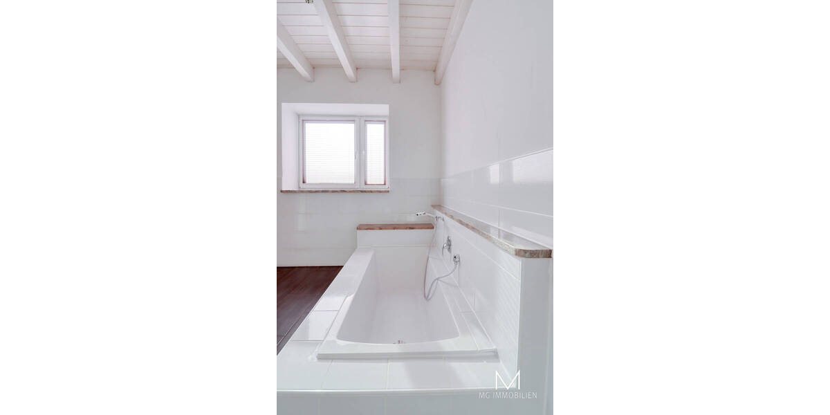 Doppelhaushälfte Waldmohr - 3 Zimmer, 130 m&sup2;, 1.250&euro; | Angebot:25984711