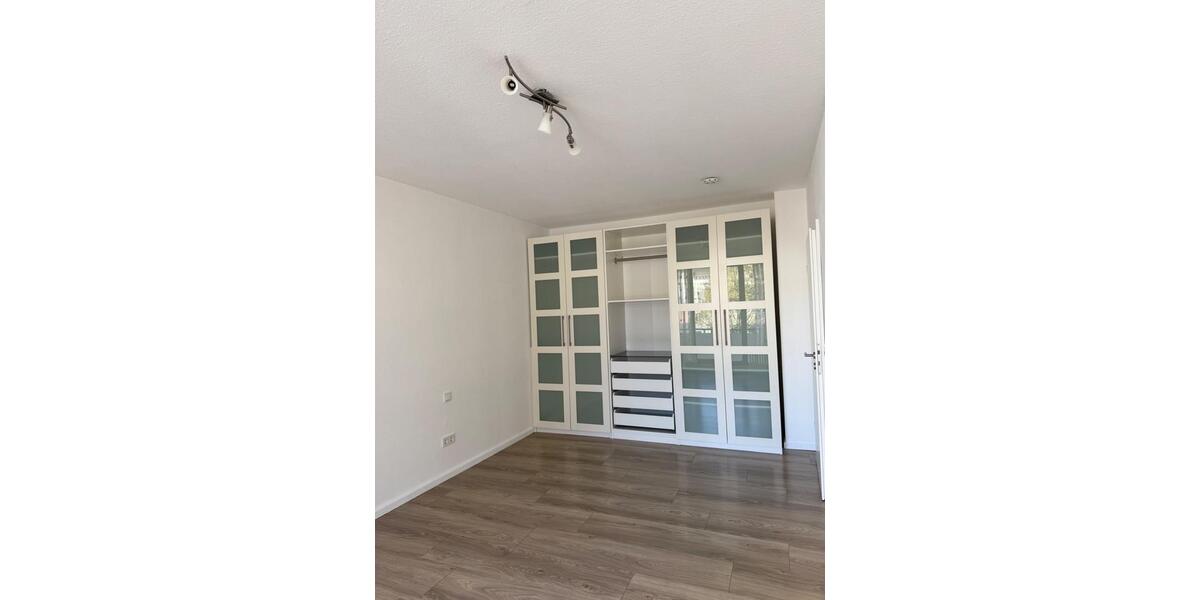 Etagenwohnung Saarlouis - 2 Zimmer, 60 m&sup2;, 670&euro; | Angebot:25636591