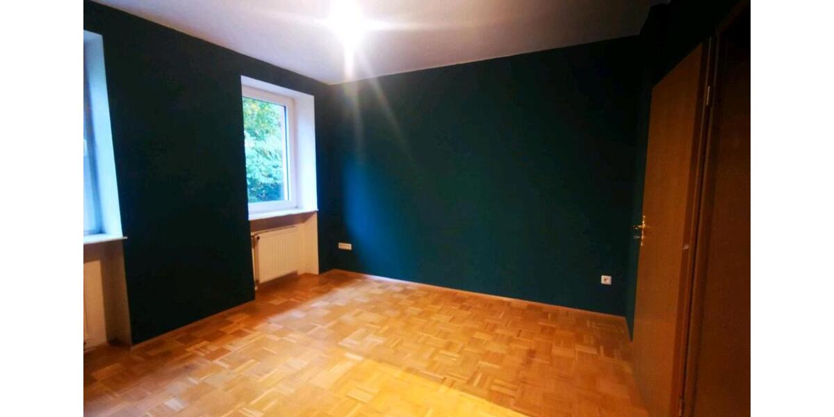 Etagenwohnung Saarbrücken Eschberg - 4 Zimmer, 105 m&sup2;, 990&euro; | Angebot:26643920