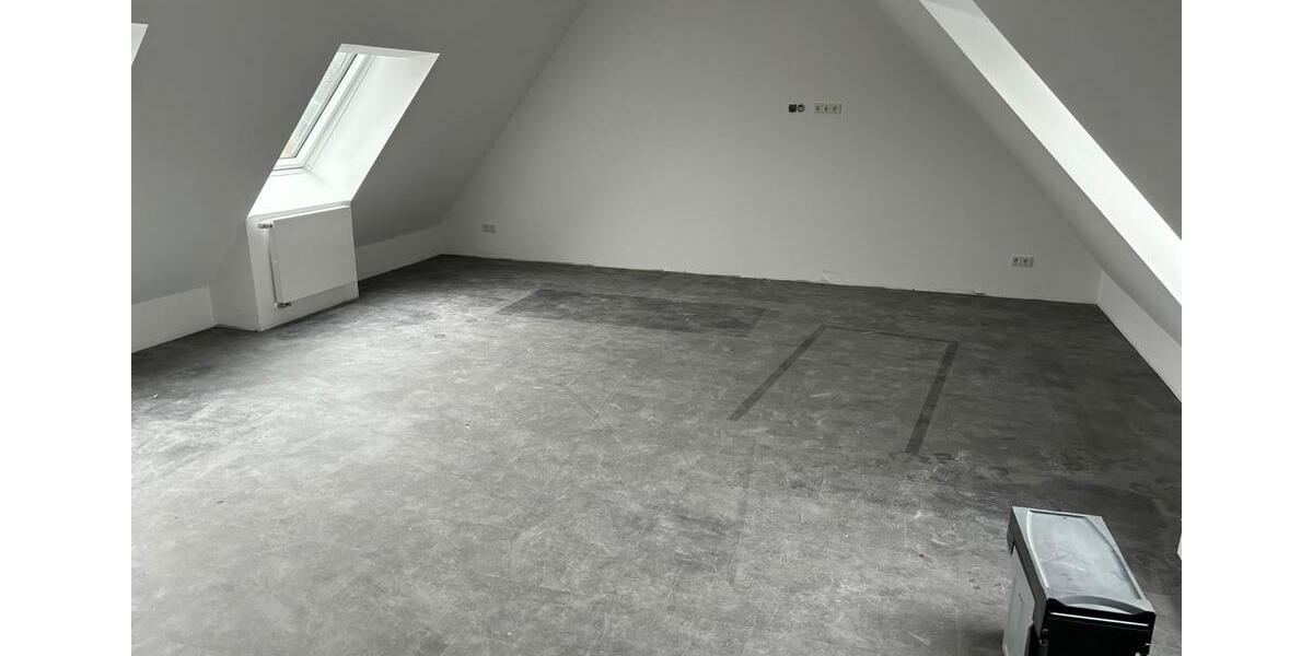 Dachgeschoßwohnung Nalbach - 1 Zimmer, 44 m&sup2;, 566&euro; | Angebot:24771433