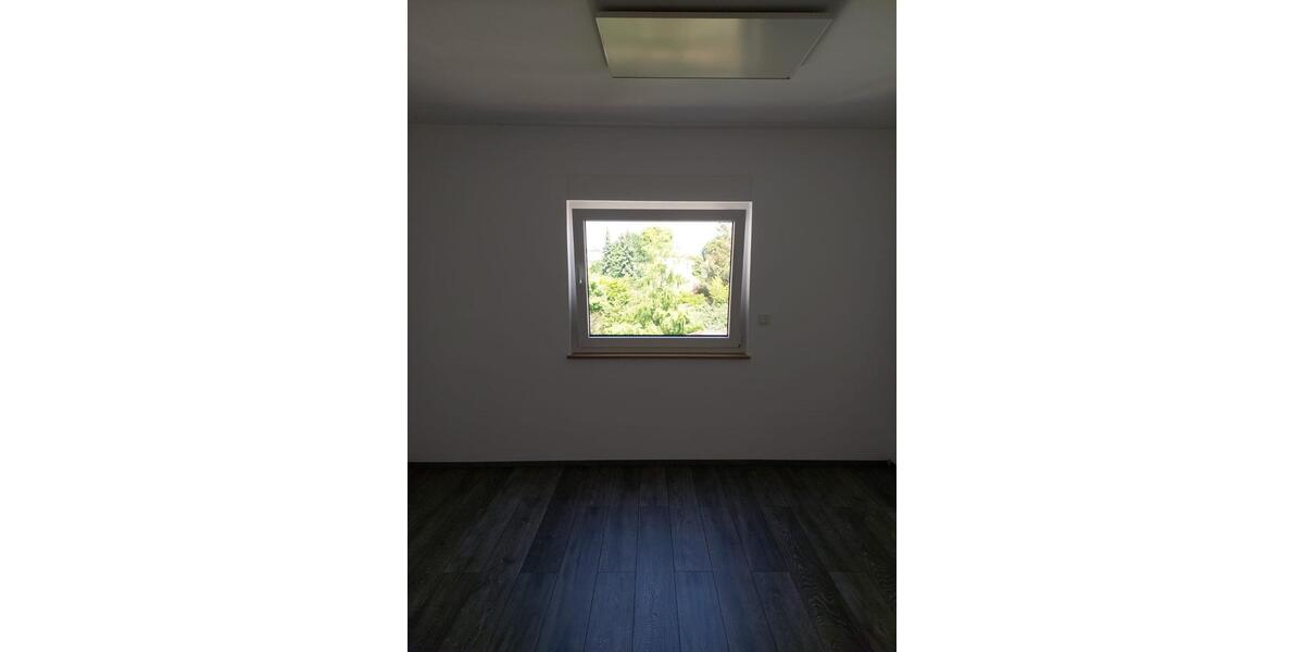 Etagenwohnung Wadgassen - 3 Zimmer, 74 m&sup2;, 600&euro; | Angebot:25853645