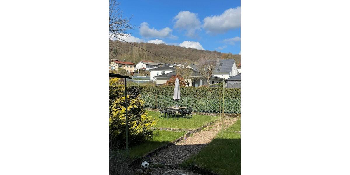 Erdgeschoßwohnung Neunkirchen Heinitz - 3 Zimmer, 100 m&sup2;, 740&euro; | Angebot:25842158