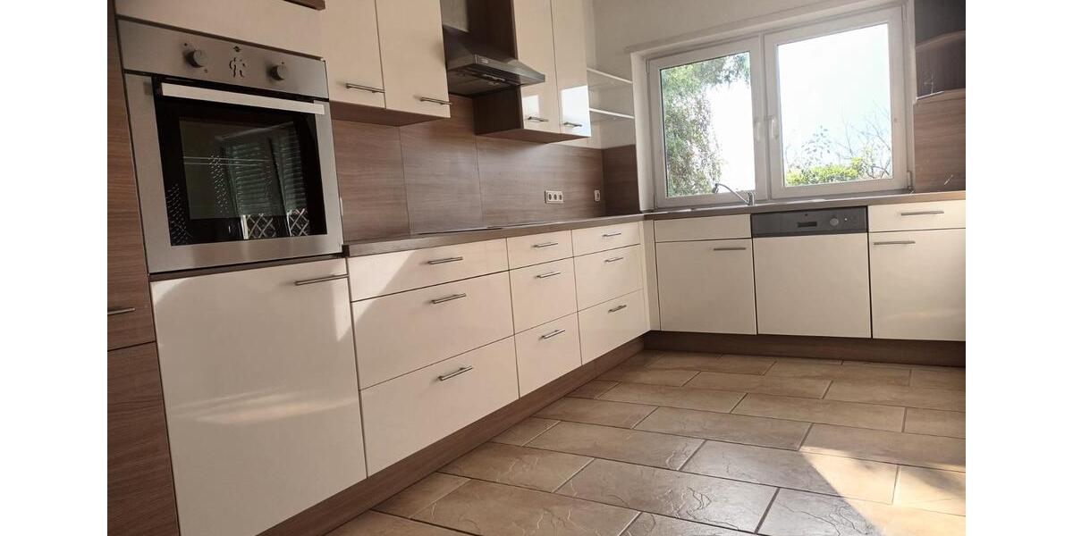 Erdgeschoßwohnung Beckingen - 3 Zimmer, 130 m&sup2;, 975&euro; | Angebot:25572199