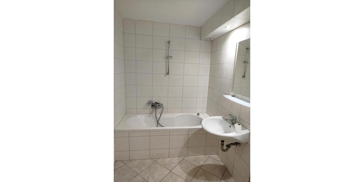 Erdgeschoßwohnung Mandelbachtal - 3 Zimmer, 87 m&sup2;, 490&euro; | Angebot:26492987