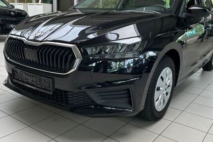 Skoda Fabia 61.479 km 12.990 &euro; Saarbrücken 66130