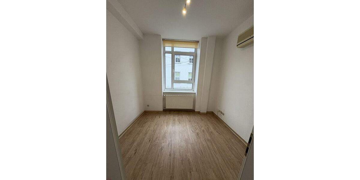 Gewerbeobjekt Dillingen - 1 Zimmer, 90 m&sup2;, 2.060&euro; | Angebot:25706707