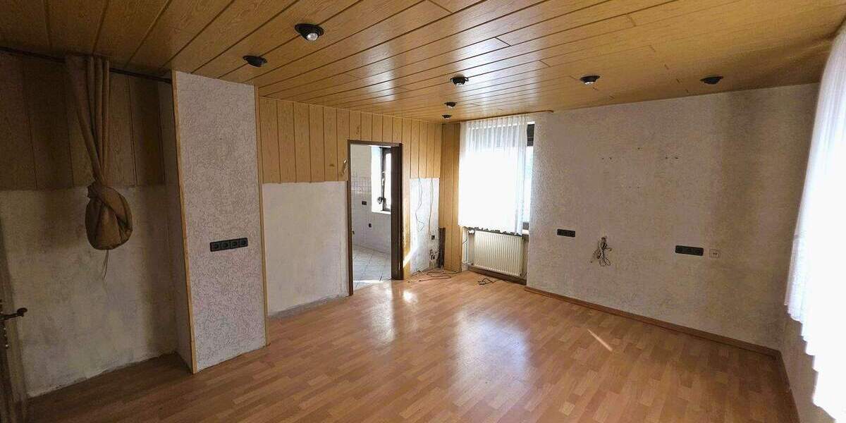 Doppelhaushälfte Saarland - Quierschied Fischbach - 5 Zimmer, 145 m&sup2;, 225.000&euro; | Angebot:25846095