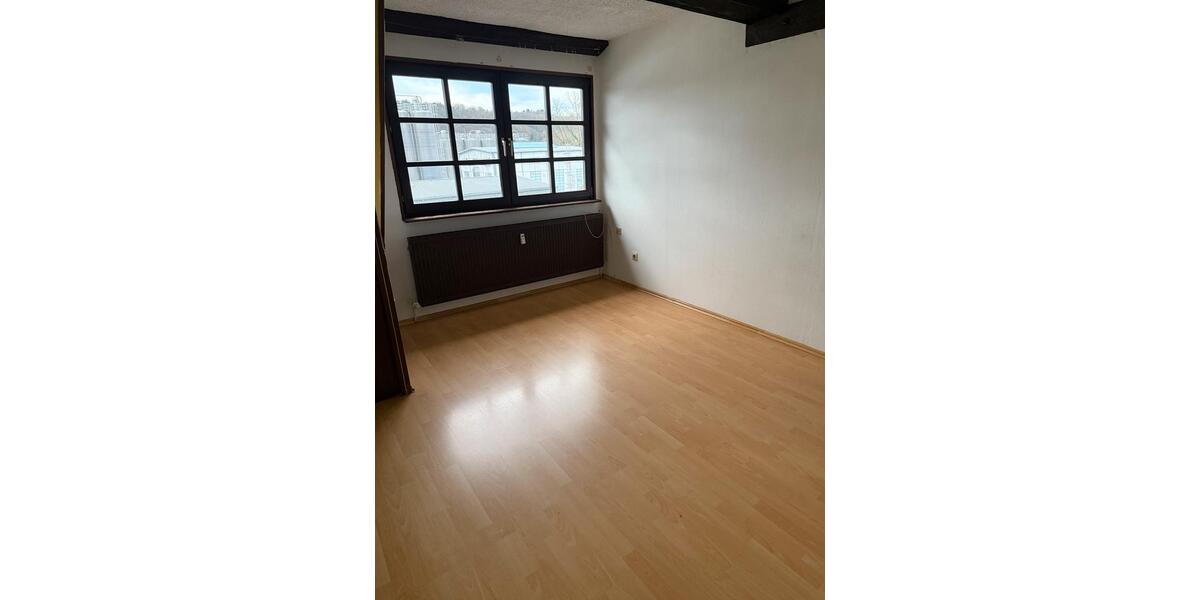 Dachgeschoßwohnung Homburg - 2 Zimmer, 69 m&sup2;, 885&euro; | Angebot:23719841