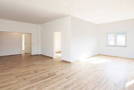 Wohnung Friedrichsthal - 3 Zimmer, 97 m&sup2;, 850&euro; | Angebot:25984565