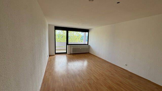 Etagenwohnung Saarbrücken Dudweiler - 4 Zimmer, 108 m&sup2;, 780&euro; | Angebot:26869345