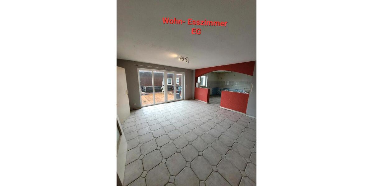 Einfamilienhaus Dillingen (Saar) - 7 Zimmer, 130 m&sup2;, 160.000&euro; | Angebot:27102518