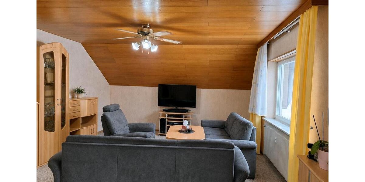 Etagenwohnung Saarbrücken Eschberg - 4 Zimmer, 125 m&sup2;, 1.150&euro; | Angebot:26413211