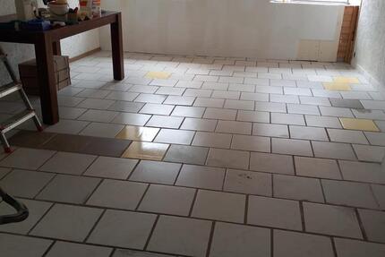 Wohnung Bexbach - 3 Zimmer, 75 m&sup2;, 330&euro; | Angebot:26608667