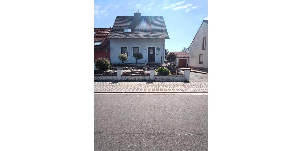 Reihenhaus Saarwellingen - 4 Zimmer, 120 m&sup2;, 240.000&euro; | Angebot:25322190