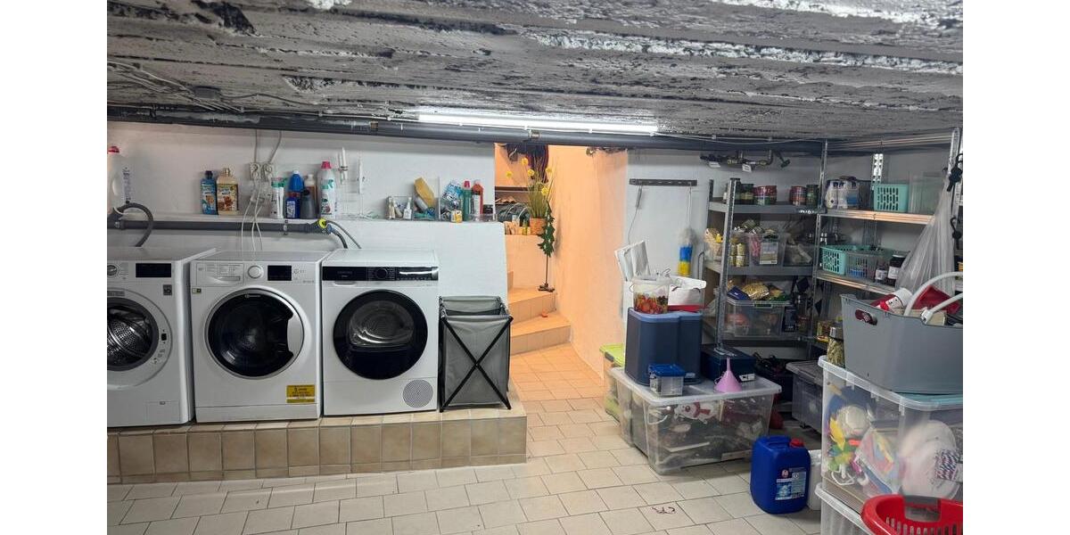 Einfamilienhaus Schmelz - 8 Zimmer, 180 m&sup2;, 299.000&euro; | Angebot:26368690