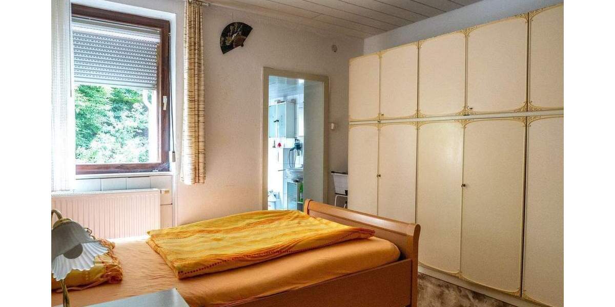 Mehrfamilienhaus, Wohnhaus Saarbrücken Scheidt - 9 Zimmer, 189 m&sup2;, 259.000&euro; | Angebot:25743256