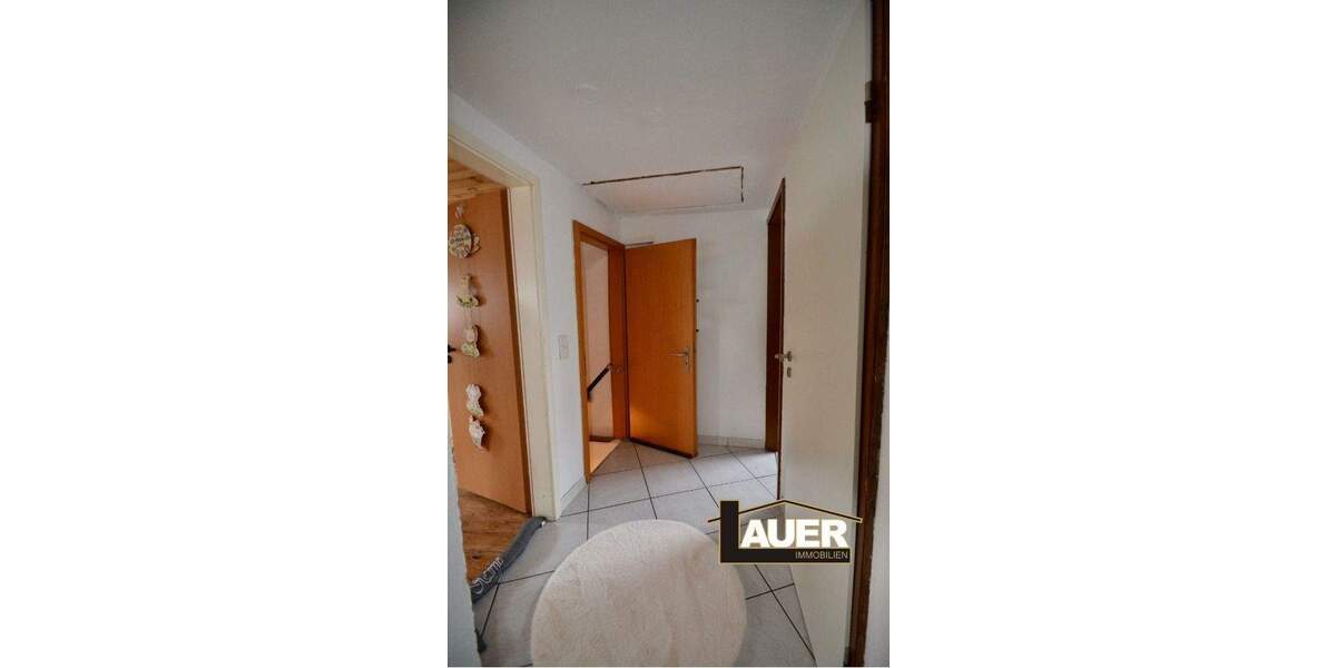 Einfamilienhaus Saarbrücken Altenkessel - 6 Zimmer, 144 m&sup2;, 245.000&euro; | Angebot:25729526