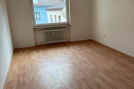 Wohnung Saarbrücken - 3 Zimmer, 81 m&sup2;, 800&euro; | Angebot:26675829