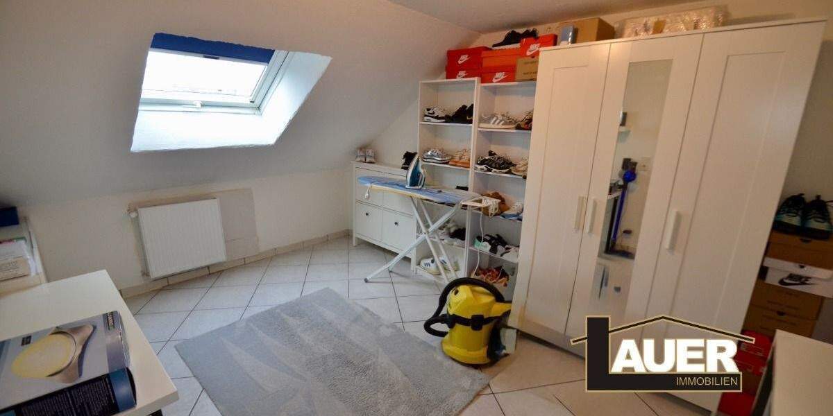 Einfamilienhaus Saarbrücken Altenkessel - 6 Zimmer, 144 m&sup2;, 245.000&euro; | Angebot:25729526