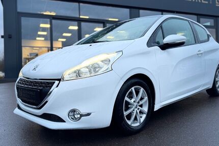 Peugeot 208 117.000 km 4.999 &euro; Saarlouis 66740