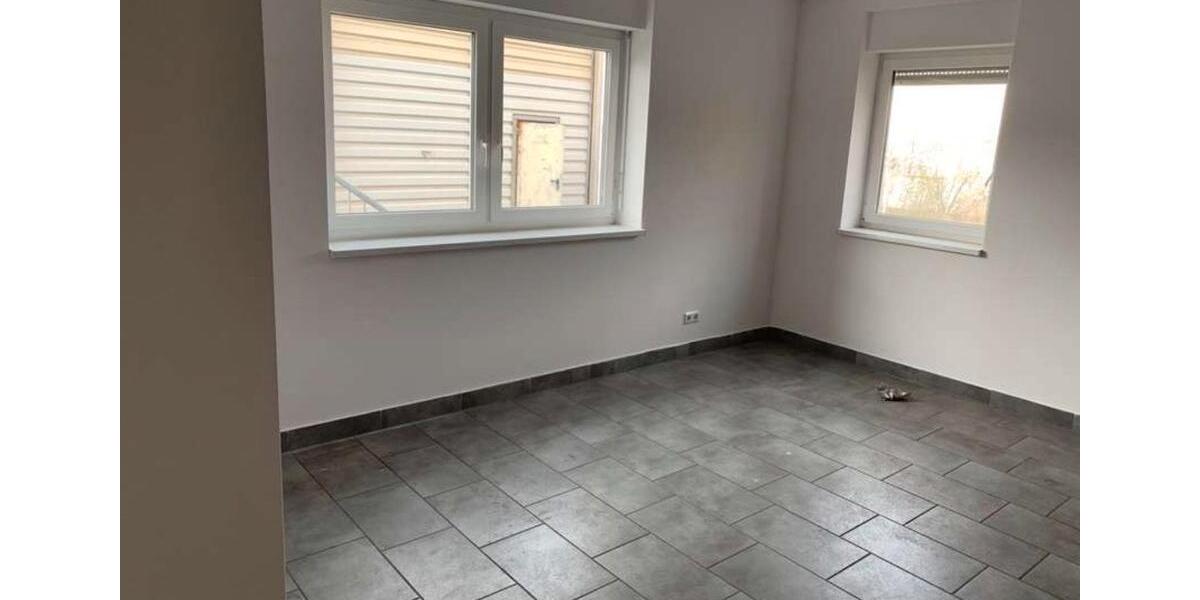Erdgeschoßwohnung Gersheim - 6 Zimmer, 95 m&sup2;, 1.100&euro; | Angebot:25319272