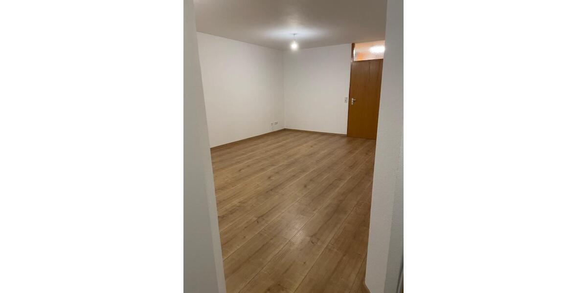 Erdgeschoßwohnung Neunkirchen Kohlhof - 2 Zimmer, 60 m&sup2;, 600&euro; | Angebot:25855067
