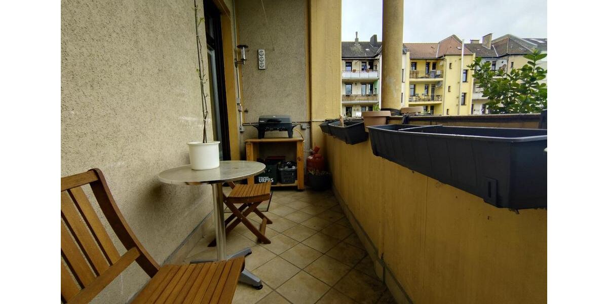Etagenwohnung Saarbrücken Neue Bremm - 3 Zimmer, 95 m&sup2;, 850&euro; | Angebot:26536062