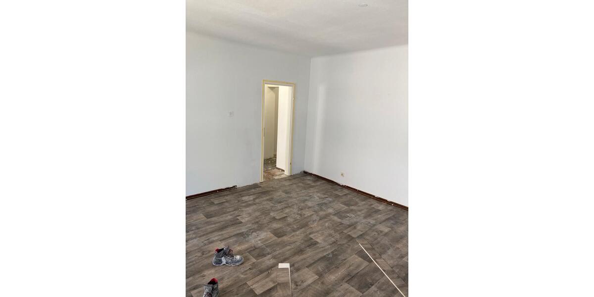 Etagenwohnung Saarbrücken West - 1 Zimmer, 40 m&sup2;, 315&euro; | Angebot:26683699