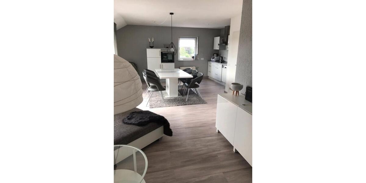 Dachgeschoßwohnung Bexbach - 2 Zimmer, 60 m&sup2;, 145.000&euro; | Angebot:26491351