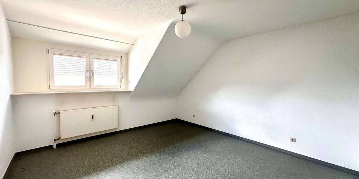 Einfamilienhaus Saarwellingen Schwarzenholz - 8 Zimmer, 190 m&sup2;, 189.000&euro; | Angebot:26730955