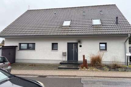 Haus Bexbach - 6 Zimmer, 180 m&sup2;, 530.000&euro; | Angebot:25716000