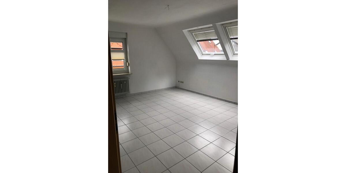 Dachgeschoßwohnung Kirkel - 3 Zimmer, 70 m&sup2;, 600&euro; | Angebot:26556721