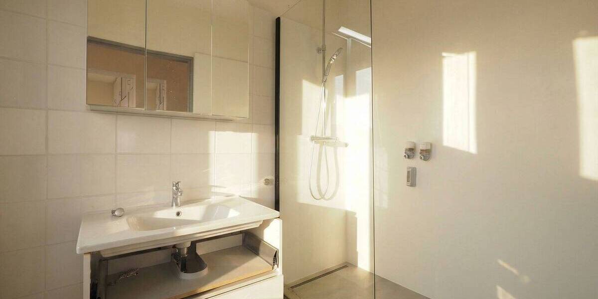 Etagenwohnung Saarbrücken Eschberg - 3 Zimmer, 84 m&sup2;, 179.000&euro; | Angebot:25996978