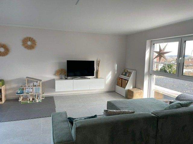 Einfamilienhaus Großrosseln - 9 Zimmer, 342 m&sup2;, 699.000&euro; | Angebot:25797882