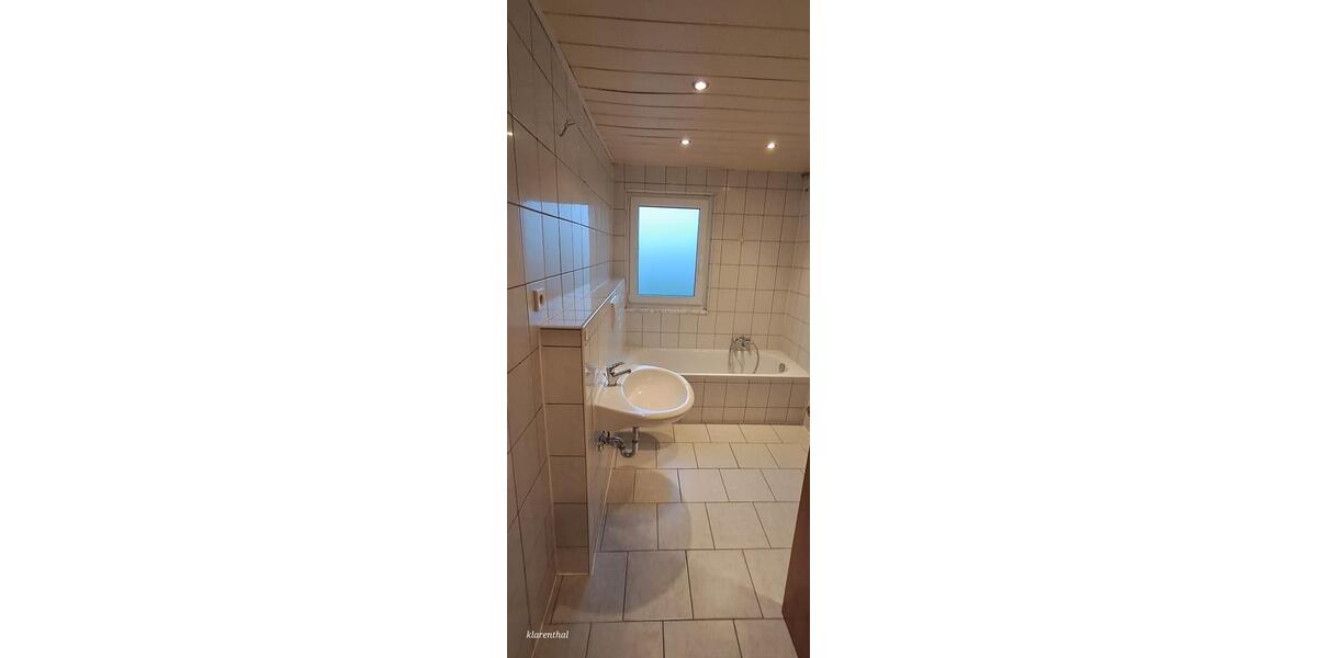 Etagenwohnung Saarbrücken West - 2 Zimmer, 86 m&sup2;, 700&euro; | Angebot:22592053
