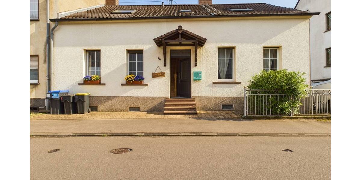 Einfamilienhaus Saarbrücken / Altenkessel Altenkessel - 6 Zimmer, 151 m&sup2;, 278.000&euro; | Angebot:26542694