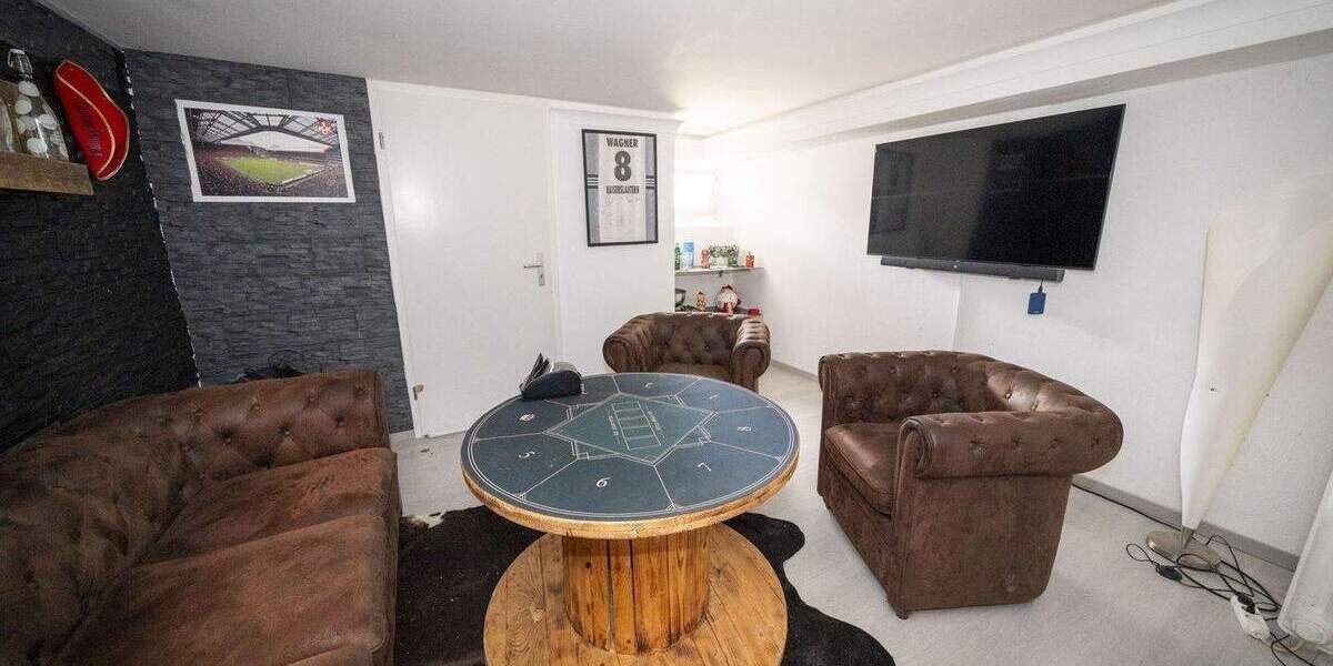 Mehrfamilienhaus, Wohnhaus Saarbrücken / Klarenthal Klarenthal - 469.000&euro; | Angebot:25674595